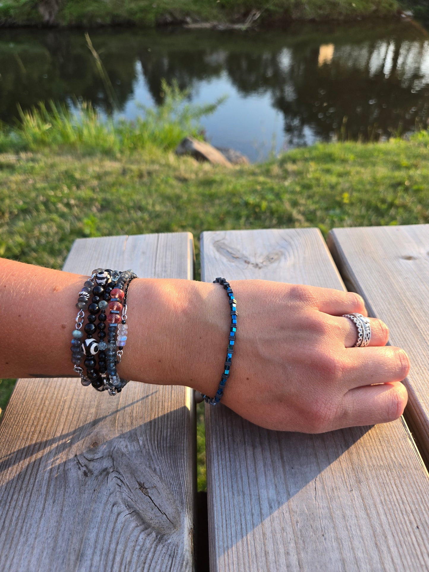 Blues - Hämatit Armband